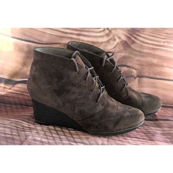 Clarks Brown Suede Wedge Ankle Booties Sz 7.5 Boho Festival Hippie Prairie - Picture 1 of 9
